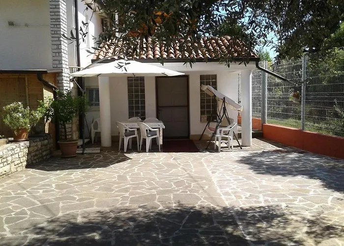 With Parking Space - 17633 Umag